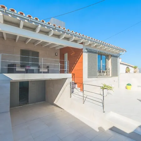 Aixa Villa